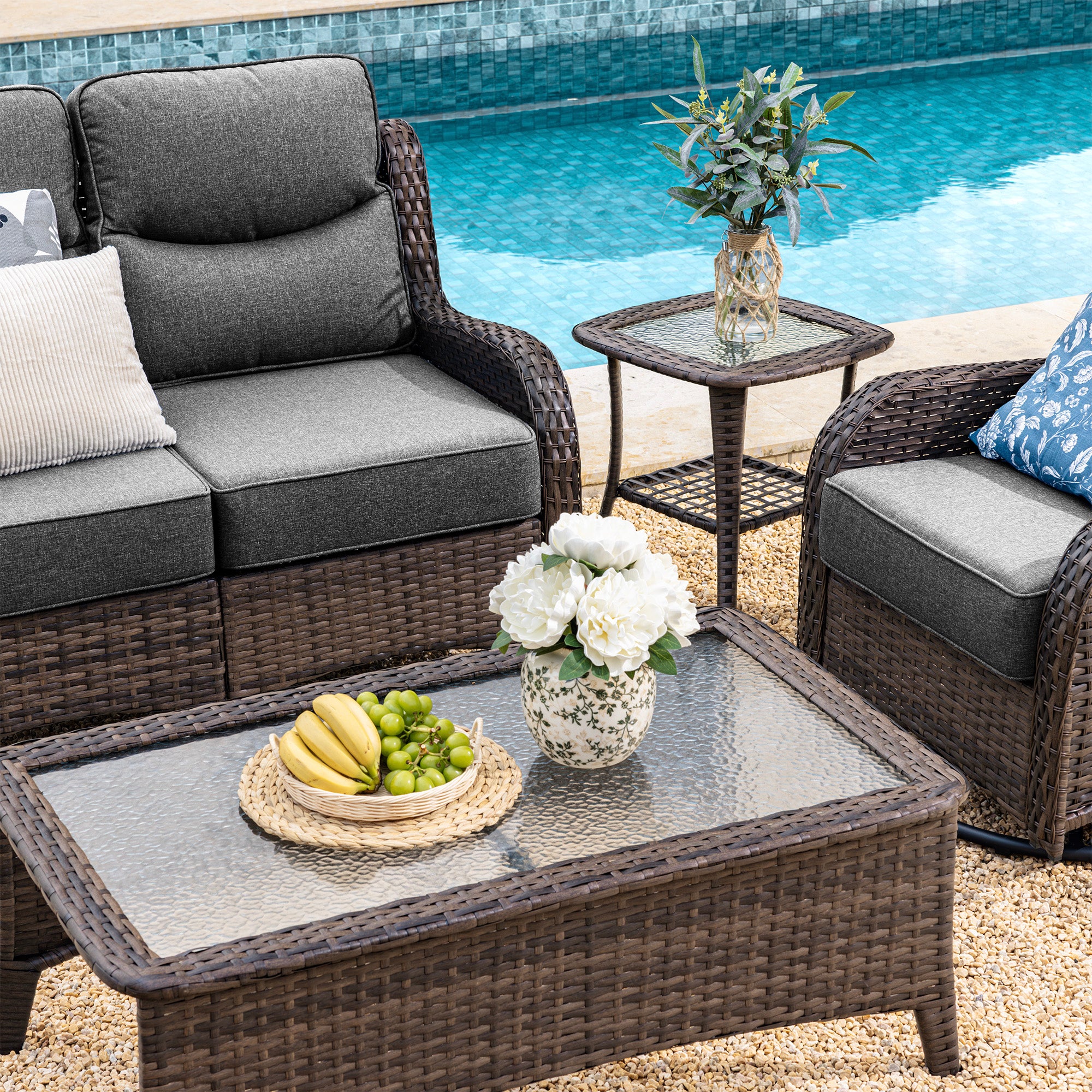 Hawthorne Patio Rattan 2 Seater Loveseat With High Back Design & 6-Inch Cushions